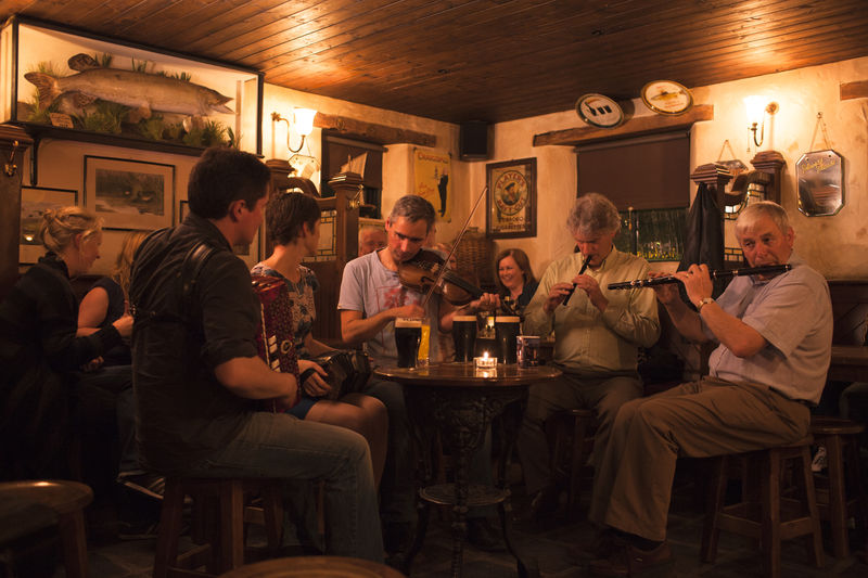folk music pub