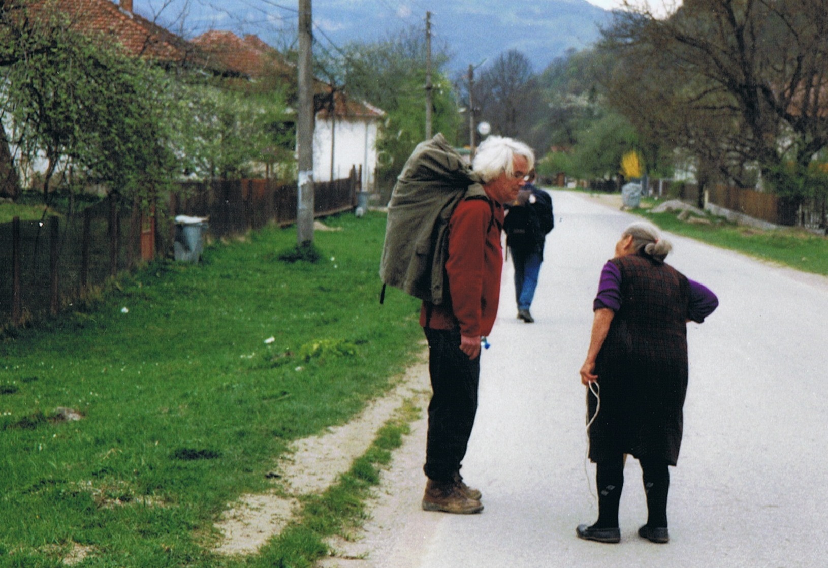 Een behulpzame Bulgaarse wijst ons de weg