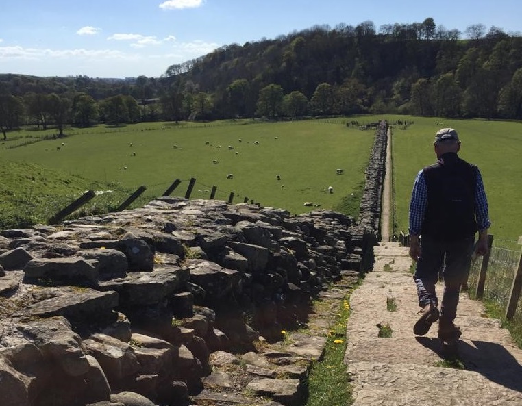 Wandelen langs de Muur van Hadrianus